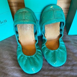 Size 9 Tiek Blue Tieks